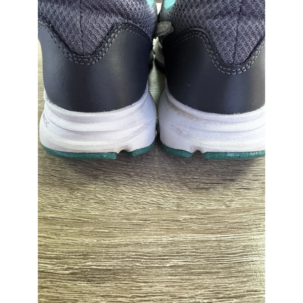 Nike Womens Downshifters Gray and Teal Size 10 Good Condition SB22